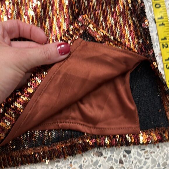 ASTR The Label Tai Sequin skirt bronze XS side zip mini - Picture 8 of 8